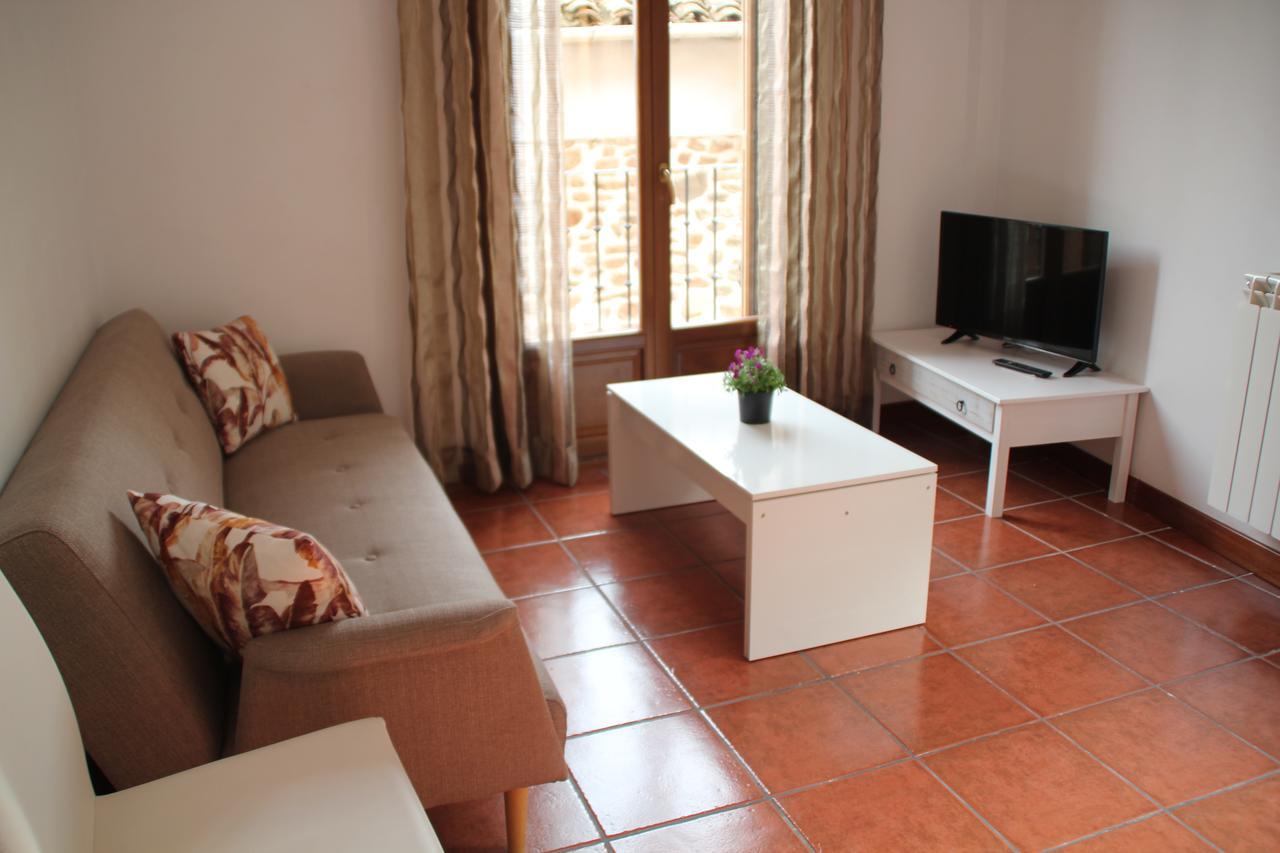 Apartamentos San Lazaro Ezcaray Exteriör bild