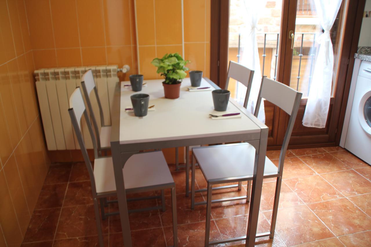 Apartamentos San Lazaro Ezcaray Exteriör bild