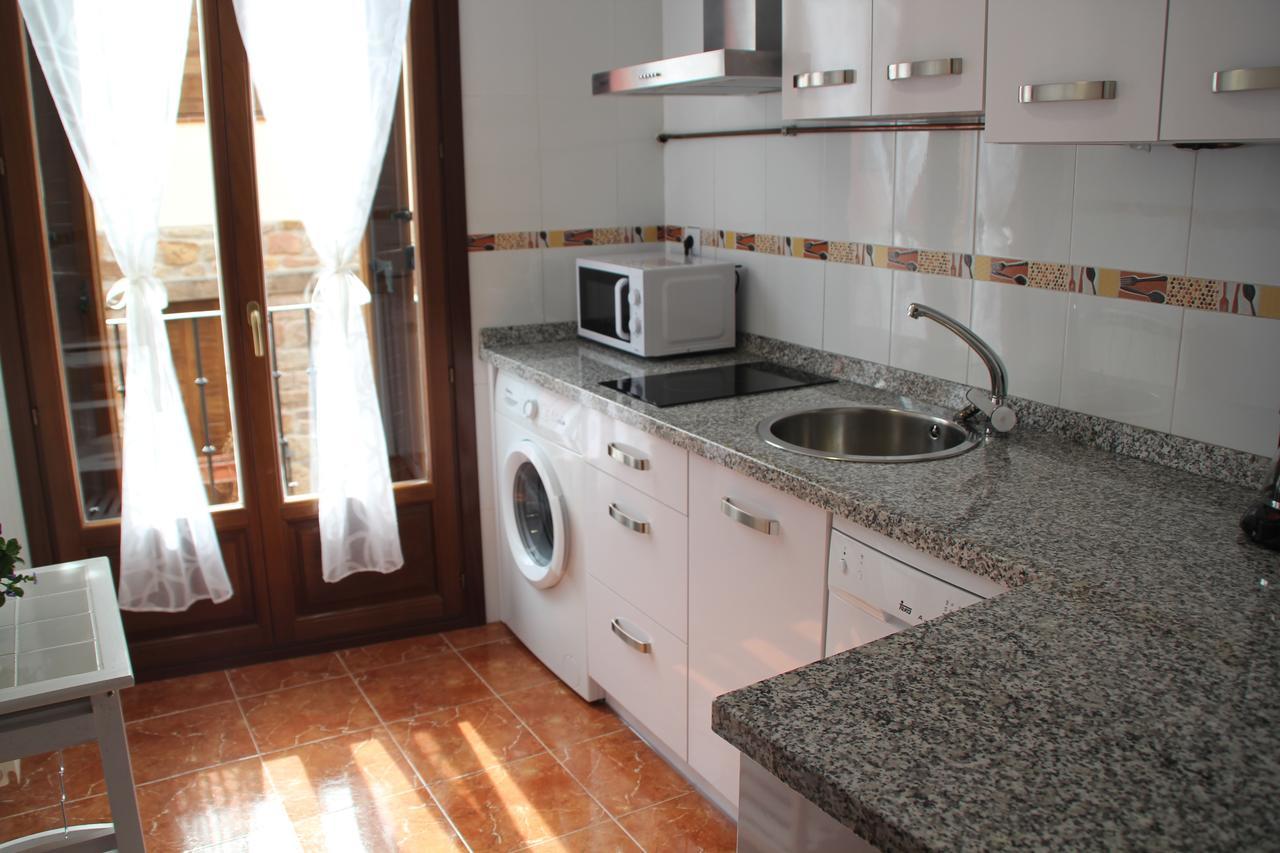 Apartamentos San Lazaro Ezcaray Exteriör bild